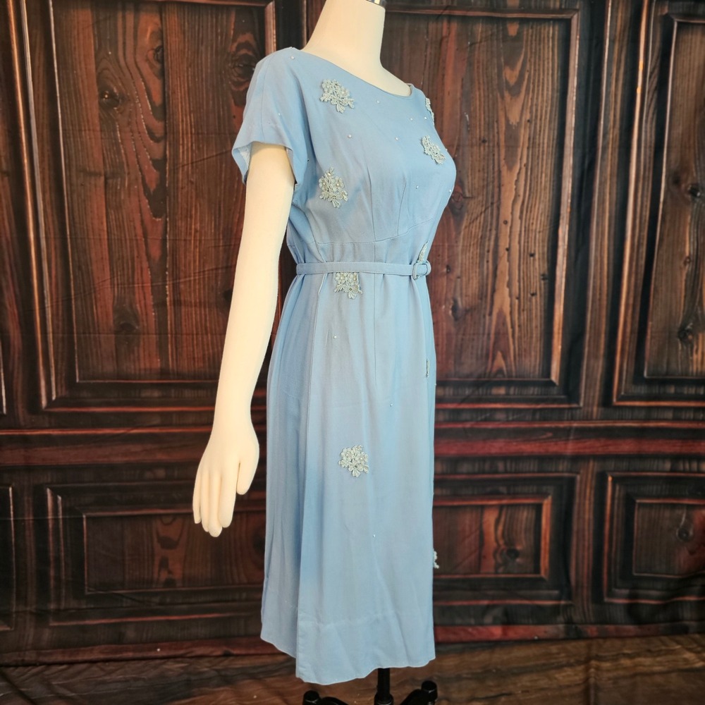 Vintage 1950s Light Blue Floral Lace Applique Midi Dress Short Sleeve Belted